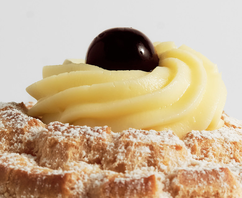 Zeppola della tradizione campana