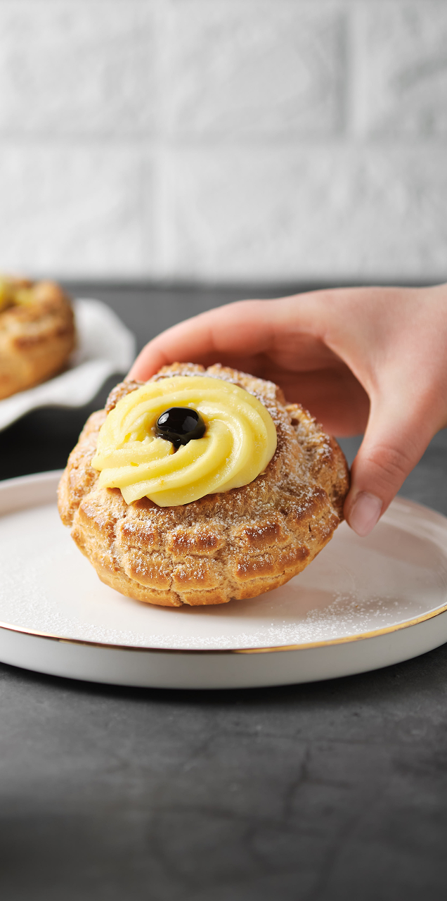Zeppola della tradizione campana